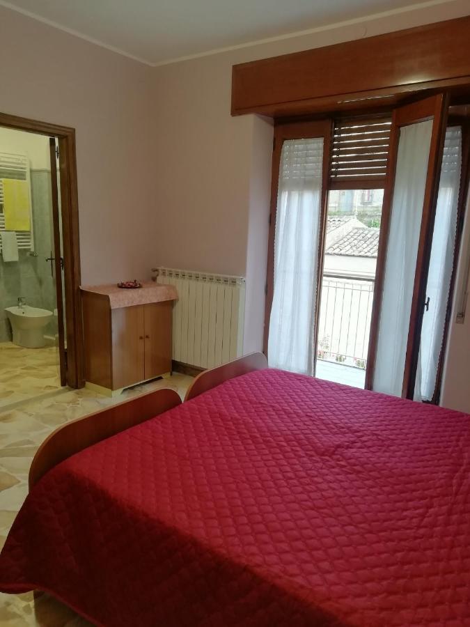 Casa Ai Cappuccini Apartment Рандацо Екстериор снимка