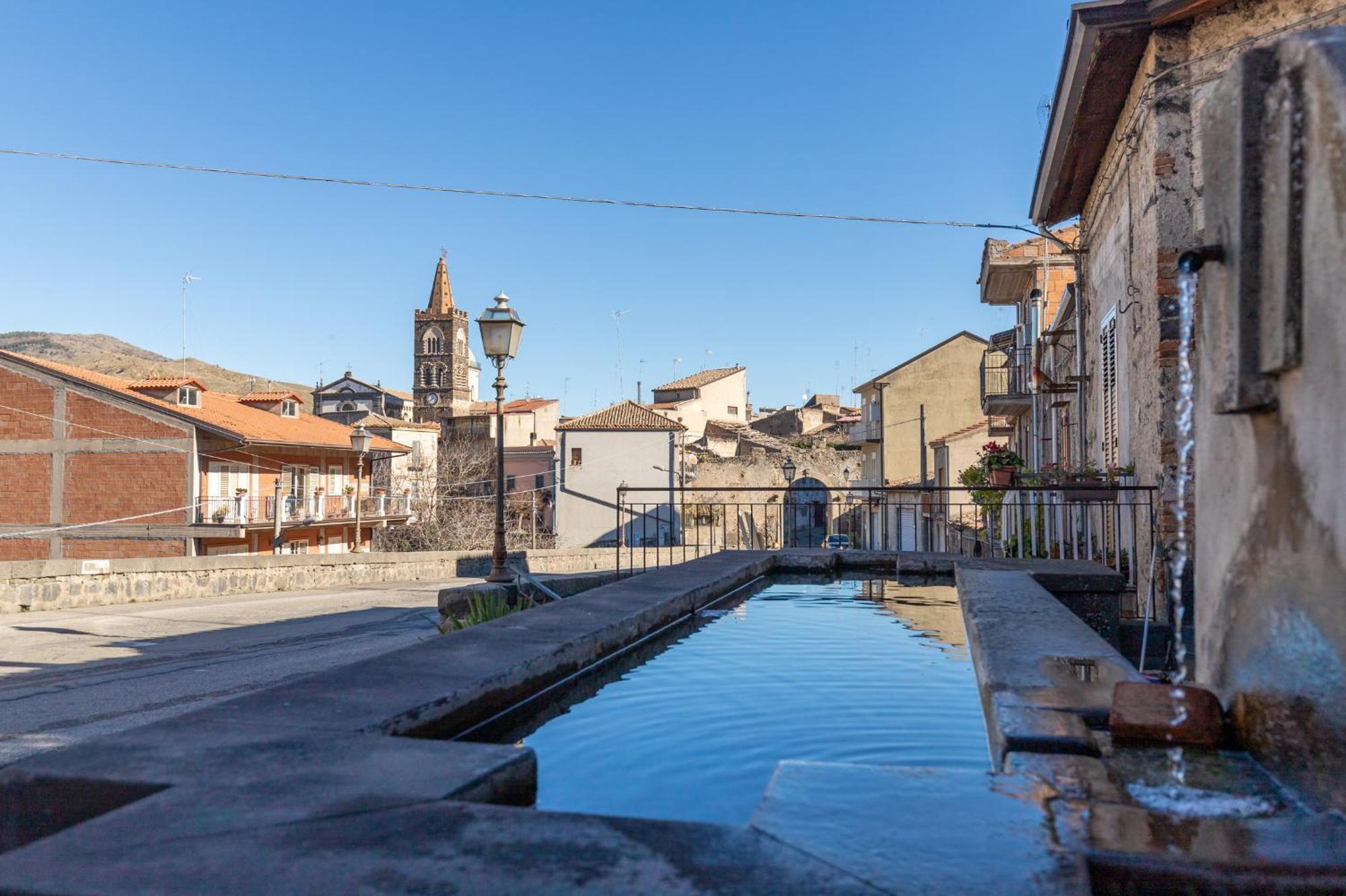 Casa Ai Cappuccini Apartment Рандацо Екстериор снимка